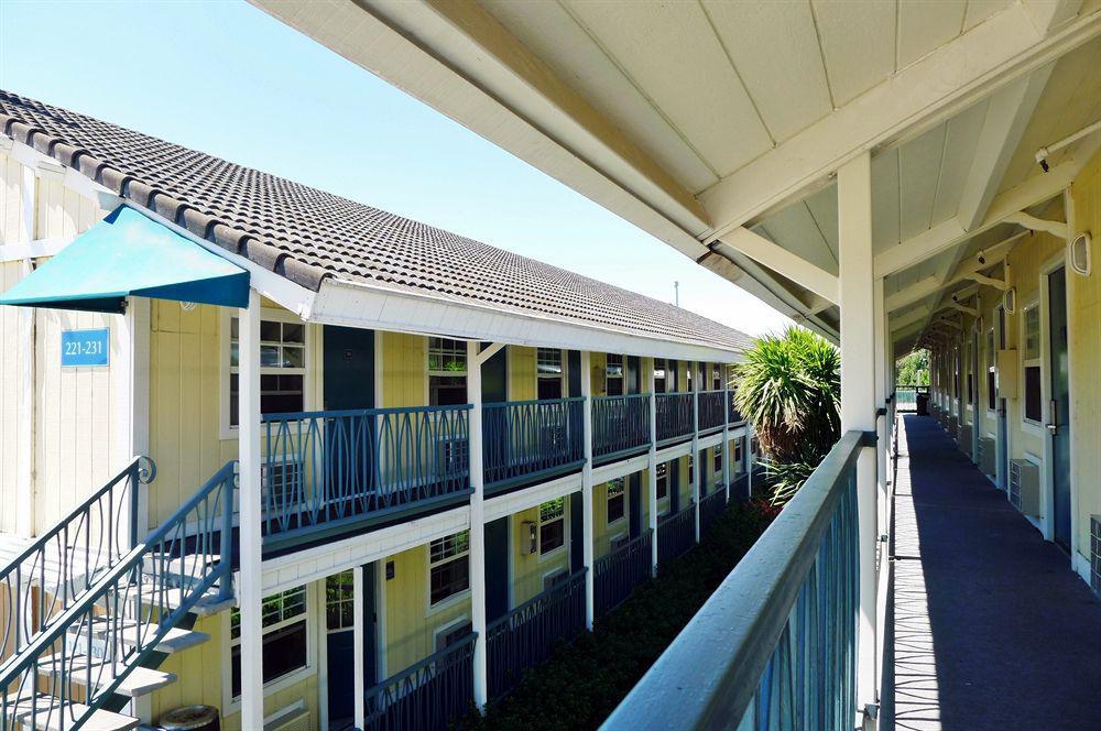 Travelodge By Wyndham Fairfield/Napa Valley Dış mekan fotoğraf
